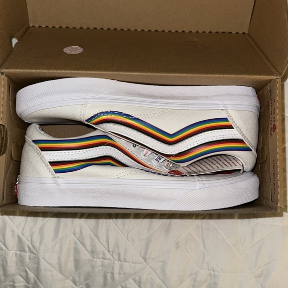 Vans Old Skool shoes - Picture 2 of 8